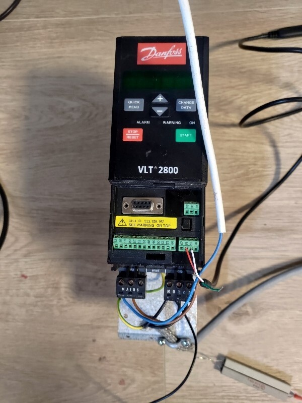 Afbeeldingslocatie: https://tweakers.net/i/W-C_ghZa2uPkQFZ2NqxkVBb-GUs=/fit-in/4920x3264/filters:max_bytes(3145728):no_upscale():strip_icc():strip_exif()/f/image/OdHVt4i61kIT6sbpv9NK7kFv.jpg?f=user_large