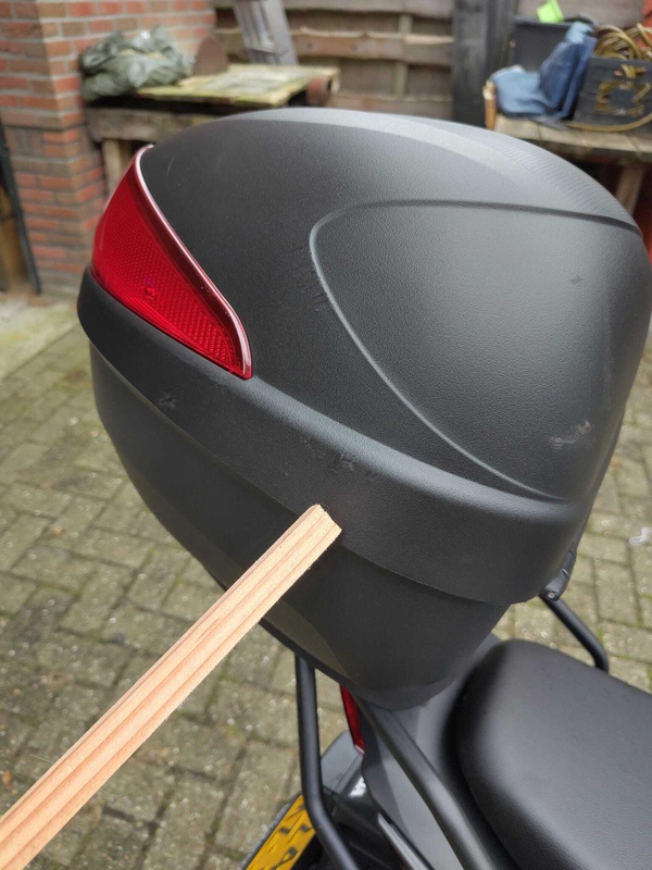 Afbeeldingslocatie: https://tweakers.net/i/W-sc-TDBjl0tBFtLPSTrmJU20BY=/x800/filters:strip_icc():strip_exif()/f/image/qMgGFP0vRSApDGctA660J6Ld.jpg?f=fotoalbum_large