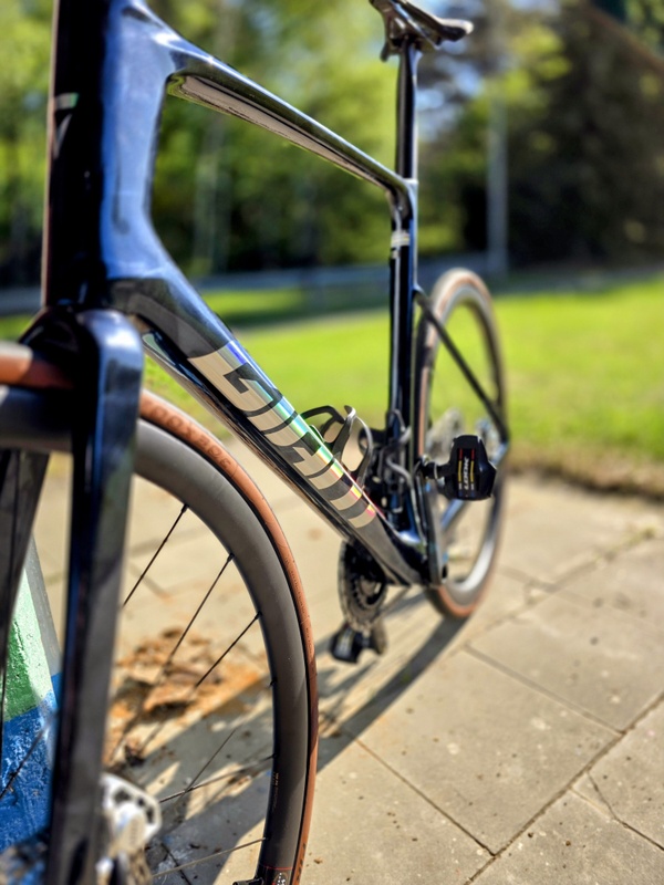 Afbeeldingslocatie: https://tweakers.net/i/W1uNFvqCmzXMd0qB5FzcT9lXgNI=/x800/filters:strip_icc():strip_exif()/f/image/iR3C8ihgD1TQJmvNp5mYyAC7.jpg?f=fotoalbum_large