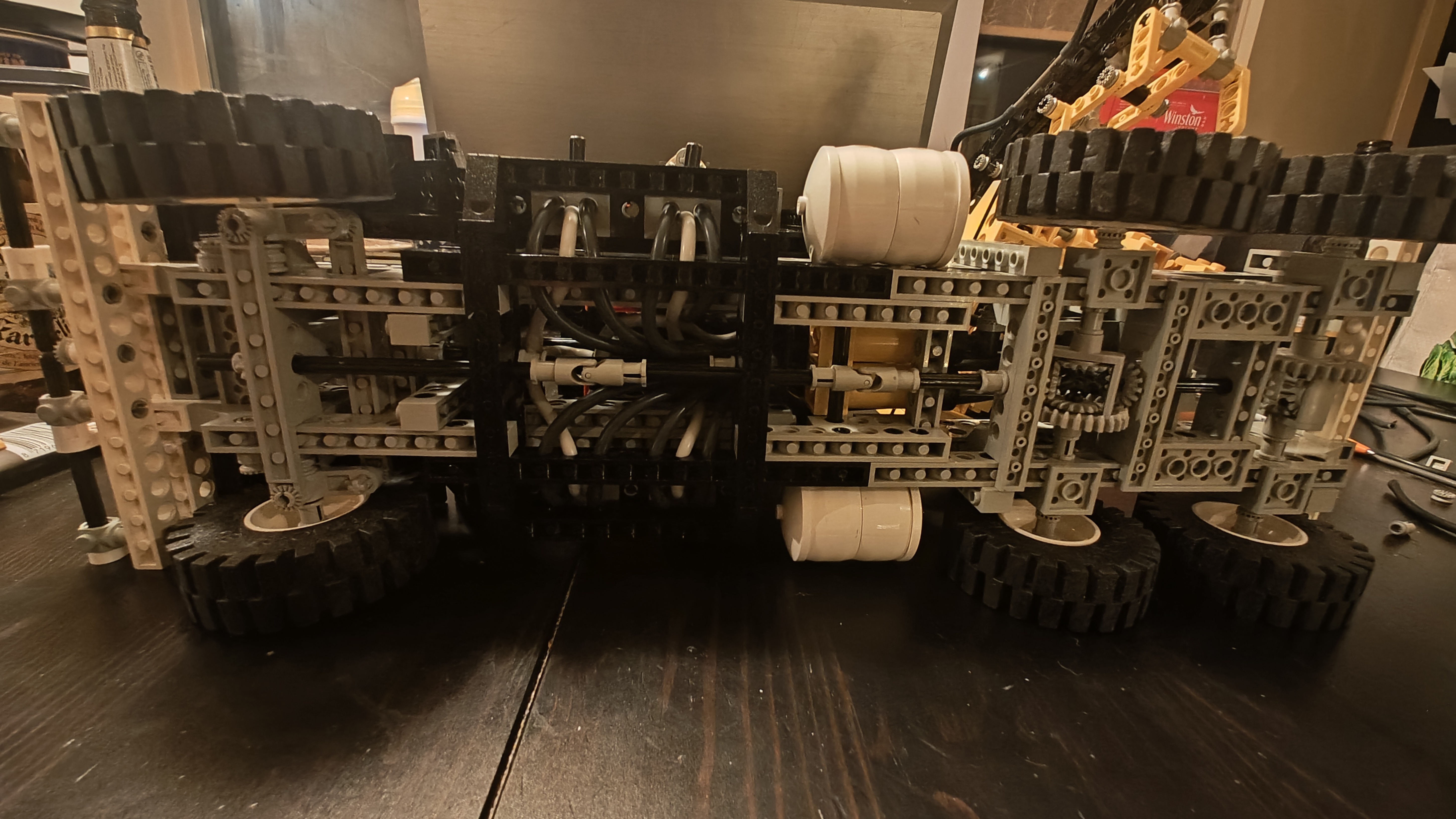 Afbeeldingslocatie: https://tweakers.net/i/W7T404KY2KdvOgdCM6zA3v30Qvg=/full-fit-in/4920x3264/filters:max_bytes(3145728):no_upscale():strip_icc():fill(white):strip_exif()/f/image/mhkwRsah0zPDcFrGeV4dzJml.jpg?f=user_large