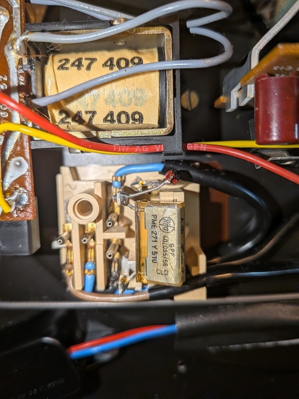 Afbeeldingslocatie: https://tweakers.net/i/W7_Z5Yh3VaTM7IZdm_VCZiJ_ghI=/x800/filters:strip_icc():strip_exif()/f/image/wF3uFTukexrCsB5ccJThpnu5.jpg?f=fotoalbum_large