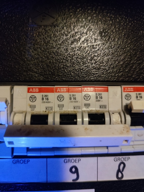 Afbeeldingslocatie: https://tweakers.net/i/WA3vNdjfPDNeNuahBT2gCioTPIQ=/x800/filters:strip_icc():strip_exif()/f/image/x1huNPvPfmmYRqBhBOsEfNrf.jpg?f=fotoalbum_large