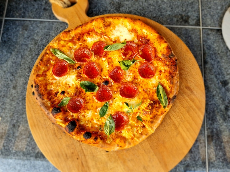 Afbeeldingslocatie: https://tweakers.net/i/WBmG5TrCsTPSLsgViRF0T7pjhkk=/800x/filters:strip_icc():strip_exif()/f/image/0kmeUxh2JdJLB6XzIjSFkC3U.jpg?f=fotoalbum_large