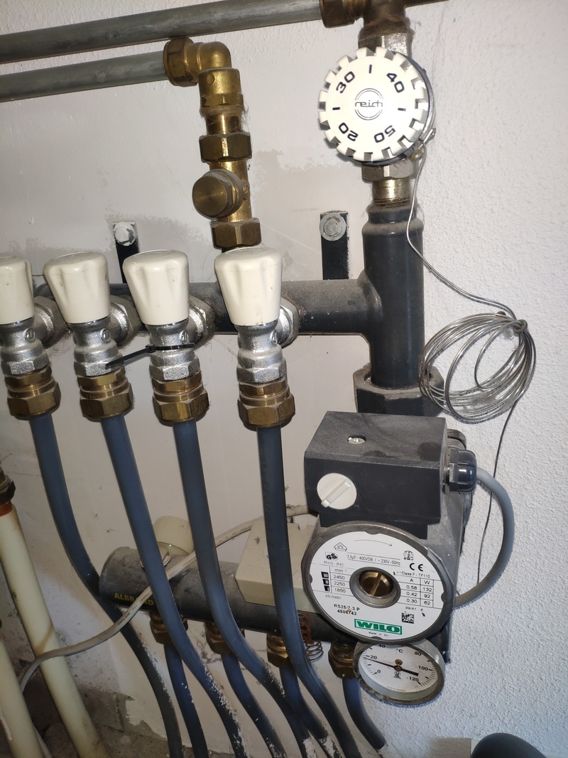 Afbeeldingslocatie: https://tweakers.net/i/WCy-esJ7S8hsIoCW4ITJfBum_6Q=/800x/filters:strip_icc():strip_exif()/f/image/6Peq5Dm3SwB86OSGJbslod0T.jpg?f=fotoalbum_large