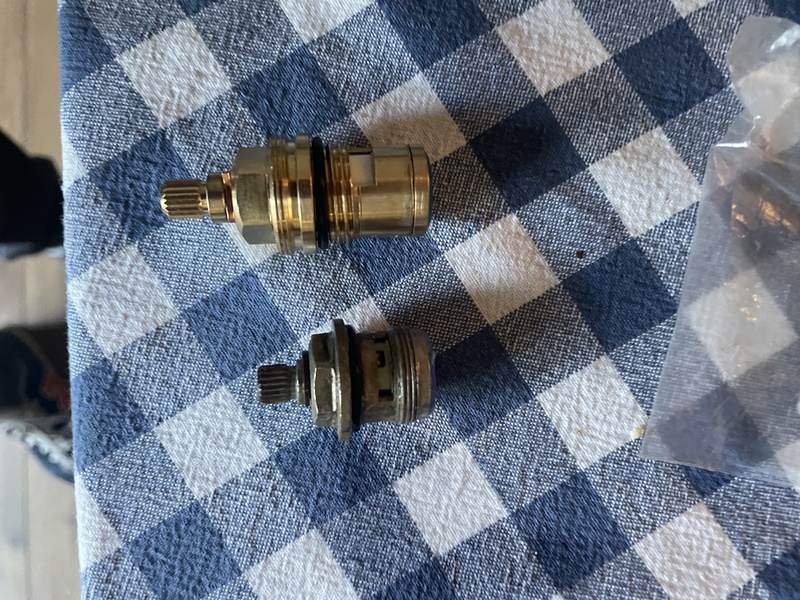 Afbeeldingslocatie: https://tweakers.net/i/WJnmeAe261fy61rGncmBcLMjxG4=/800x/filters:strip_icc():strip_exif()/f/image/WK28yZOqWb2VM4GXChxbTAmT.jpg?f=fotoalbum_large