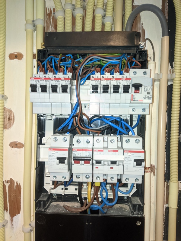Afbeeldingslocatie: https://tweakers.net/i/WNXYTG1ai260eN3I5enDE63mIjA=/x800/filters:strip_icc():strip_exif()/f/image/ftZ2Tpm2nBZRwYt50yJgVH5X.jpg?f=fotoalbum_large