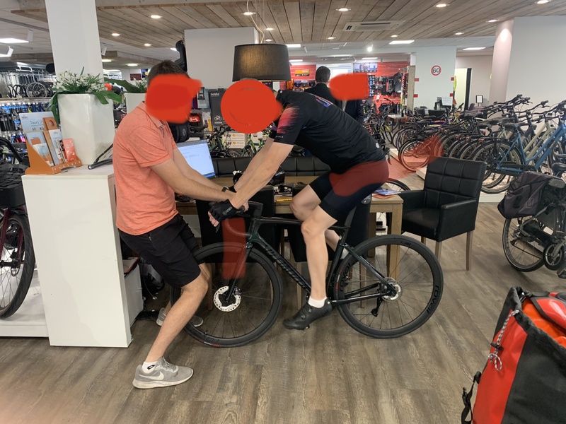 Afbeeldingslocatie: https://tweakers.net/i/WOYzB0O7sV0boFw-u7kRV8VcE64=/800x/filters:strip_icc():strip_exif()/f/image/Yr0q57S3jHWL1fkDMh3xTWsV.jpg?f=fotoalbum_large