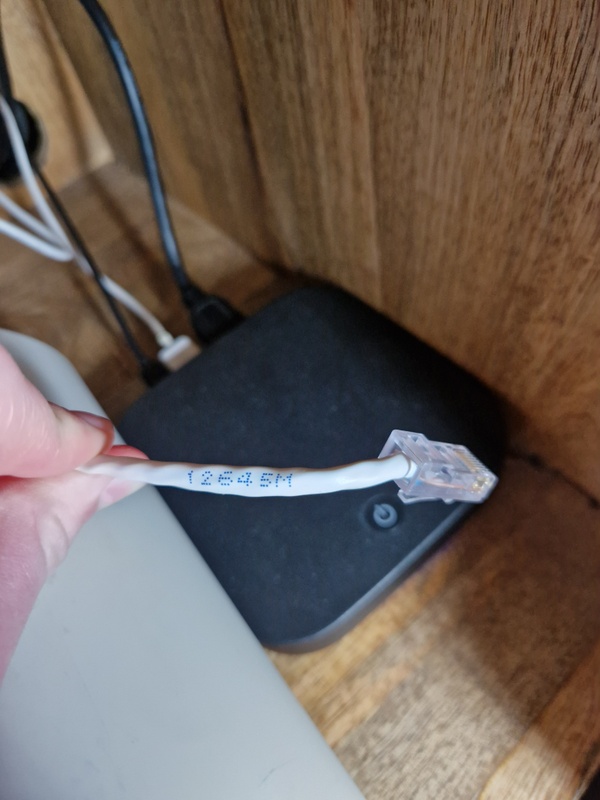 Afbeeldingslocatie: https://tweakers.net/i/WQAeHfFHk2ywN__EYmSstYtj4Dc=/x800/filters:strip_icc():strip_exif()/f/image/i8cuYRN8GsLqdrXD0hTJH5Z5.jpg?f=fotoalbum_large