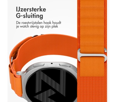 Accezz Nylon Alpine bandje voor de Samsung Galaxy Watch 9 (40/44mm) / Watch 8 (40/44mm) / Classic (46mm) - Oranje