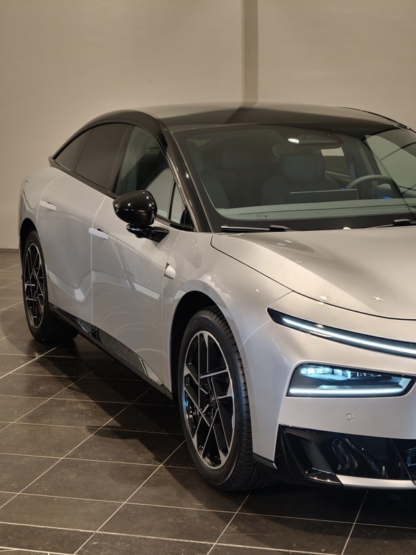 Afbeeldingslocatie: https://tweakers.net/i/WUidEeFC7AZTYre_jXmHyHOeXFs=/x800/filters:strip_icc():strip_exif()/f/image/dMFgCs5KZZhL6cqm0Em7taZM.jpg?f=fotoalbum_large