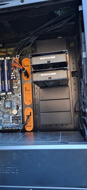 Afbeeldingslocatie: https://tweakers.net/i/WUjKLL82YEvABa5_WH9o7qf10VA=/x800/filters:strip_icc():strip_exif()/f/image/qBNiofsdGxdWxuzWL3w5i286.jpg?f=fotoalbum_large