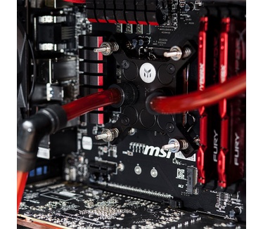 FH Carbide i5-4690K @ 4.5 GHz / R9 280 watercooled