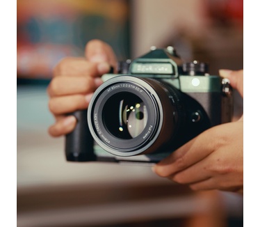Viltrox AF 85mm F2.0 EVO