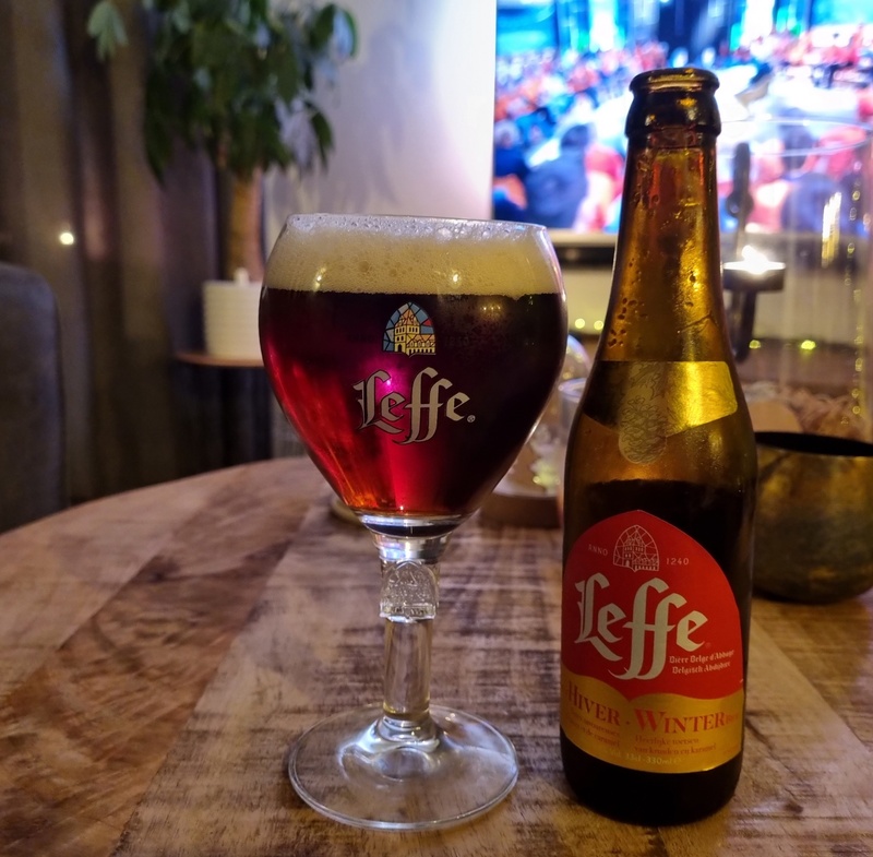 Afbeeldingslocatie: https://tweakers.net/i/W_GIJAU9YwmCCdOrUgClpvyTkx0=/800x/filters:strip_icc():strip_exif()/f/image/hoTs2FOGI61LP5NxdCqNmgJ3.jpg?f=fotoalbum_large