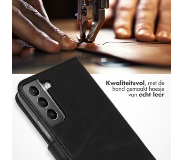 Selencia Echt Lederen Bookcase Samsung Galaxy S22 - Zwart