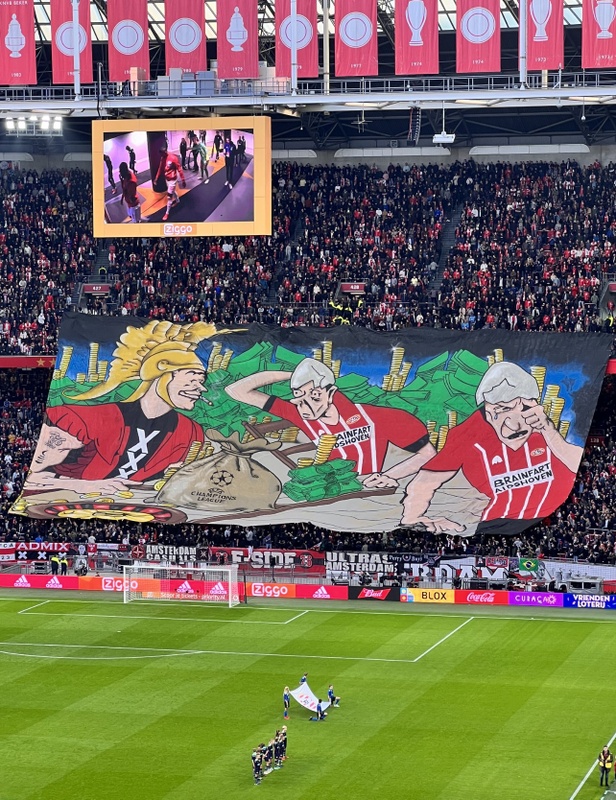 Afbeeldingslocatie: https://tweakers.net/i/WdEpPr5WR5i_NX-cP0GCFahrKNE=/x800/filters:strip_icc():strip_exif()/f/image/Mtdbp8IdLgVUZoOs4ljdTaIC.jpg?f=fotoalbum_large