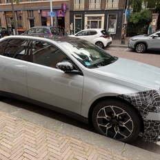 Afbeeldingslocatie: https://tweakers.net/i/WgAvaF_OZRfjAqrb1zk1kDYM3WI=/232x232/filters:strip_icc():strip_exif()/f/image/ED2NXCg6q4EYtdlvkBKxQ3f3.jpg?f=fotoalbum_tile