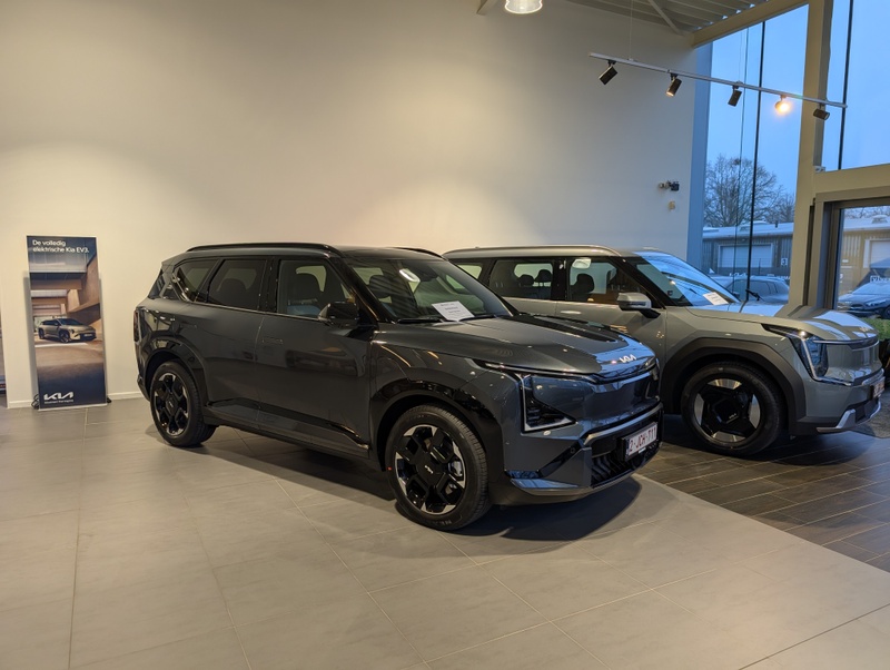 Afbeeldingslocatie: https://tweakers.net/i/WhDv3br3kSxRCiy9BCs37Dd8zPw=/800x/filters:strip_icc():strip_exif()/f/image/XNv2WnpKwgXSpAz4xsXhbxfG.jpg?f=fotoalbum_large