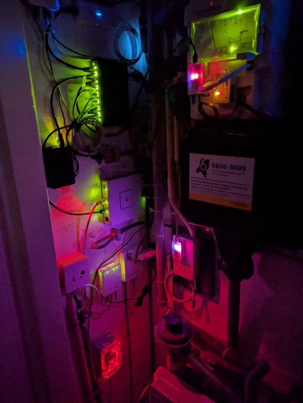 Afbeeldingslocatie: https://tweakers.net/i/WlHNfCG87zfWQYKu4rhJl-uhOd0=/x800/filters:strip_icc():strip_exif()/f/image/XyGWWAV429GsEonmQA1xF2n4.jpg?f=fotoalbum_large