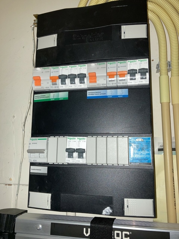 Afbeeldingslocatie: https://tweakers.net/i/Wo8AvUES8XmoVkdwTu6gqk3XFaI=/x800/filters:strip_icc():strip_exif()/f/image/0jMphpJSzyvFRfozOR6EU1HN.jpg?f=fotoalbum_large