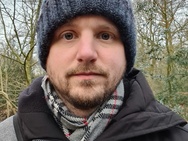 S21 en S21 Ultra frontcamera met en zonder kunstmatige achtergrondonscherpte