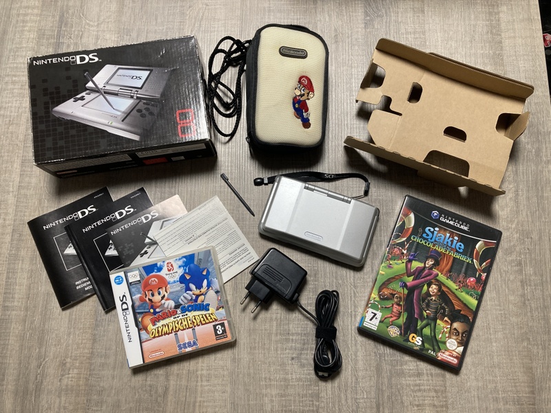 Afbeeldingslocatie: https://tweakers.net/i/WxPMn-_VRH7fotb1FiA9iktWcRE=/800x/filters:strip_icc():strip_exif()/f/image/fzExBdD5MBB0bIYsoNQv0CjD.jpg?f=fotoalbum_large