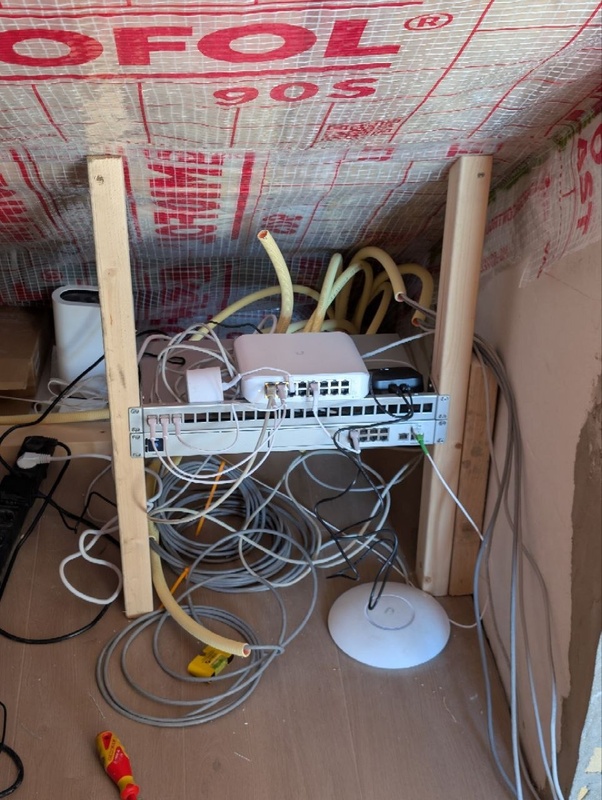 Afbeeldingslocatie: https://tweakers.net/i/WyJkT7t2_OQSx0L35EhDU5stMvE=/x800/filters:strip_icc():strip_exif()/f/image/PExsjyLYGcpGg6AjVnGN14tf.jpg?f=fotoalbum_large