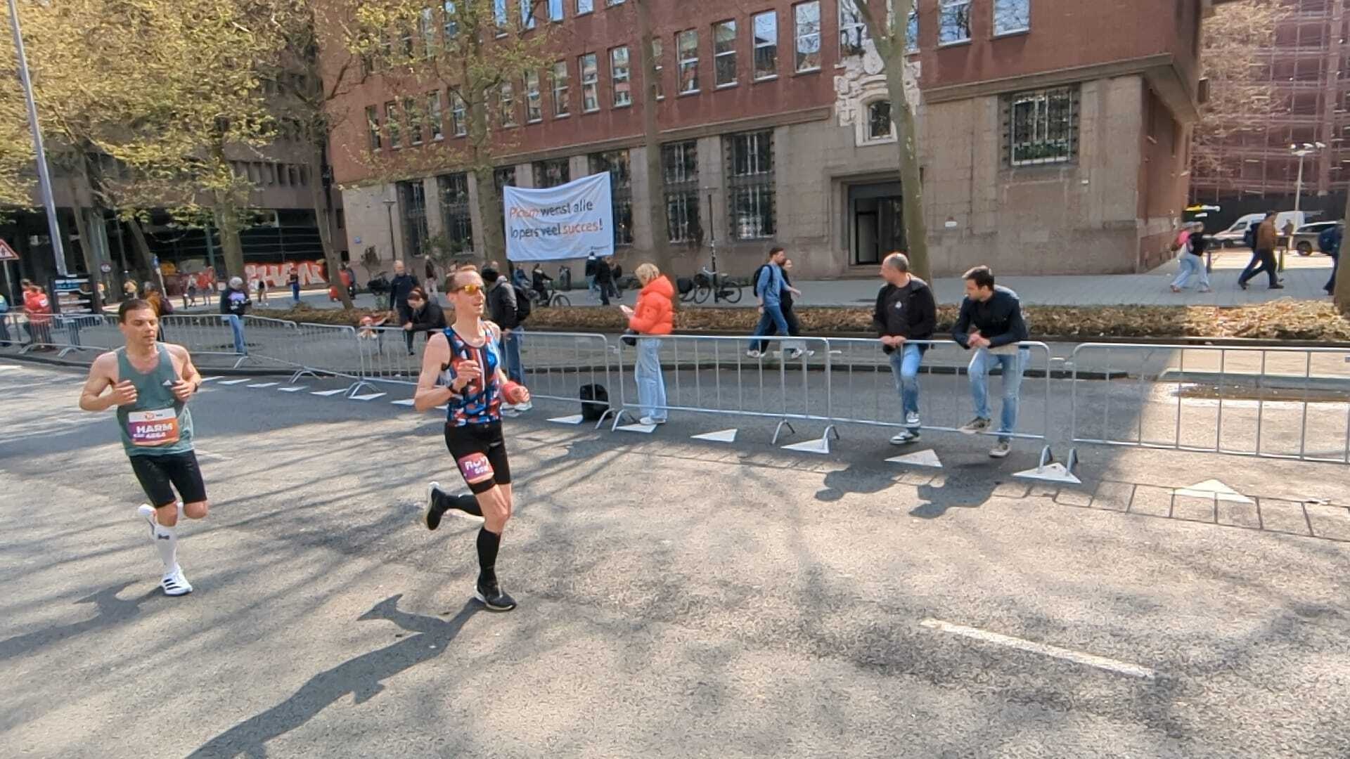 Afbeeldingslocatie: https://tweakers.net/i/X2zwr-hsAAciyYz_hyYBSM1d1dg=/fit-in/4920x3264/filters:max_bytes(3145728):no_upscale():strip_icc():strip_exif()/f/image/PJrnx5T9B6VtjpGbsJNAAsOJ.jpg?f=user_large