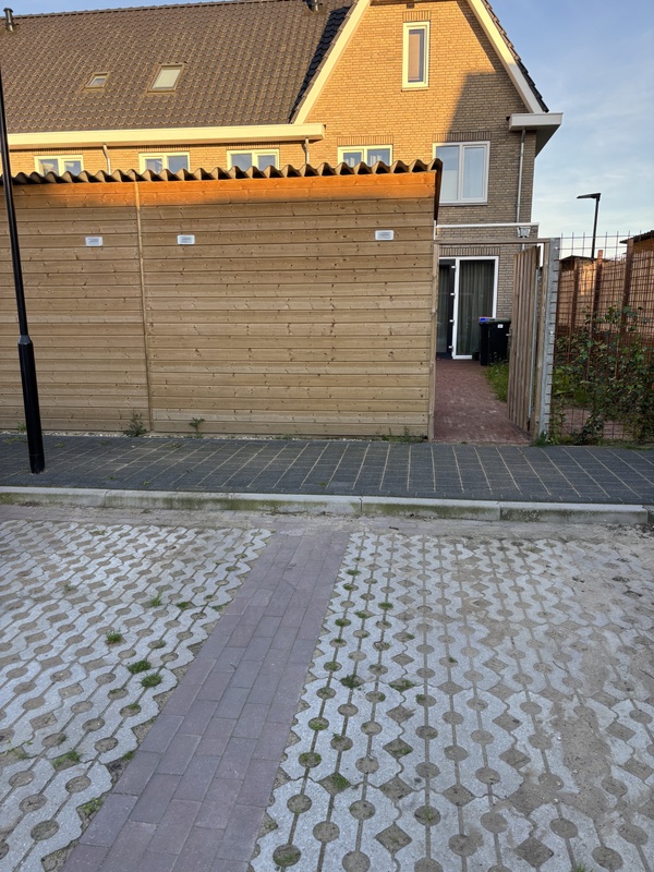 Afbeeldingslocatie: https://tweakers.net/i/X9826p67bslolnYHeL45Y7RZgyA=/x800/filters:strip_icc():strip_exif()/f/image/bARKiRnTnrXwHce4pTrCyLFZ.jpg?f=fotoalbum_large