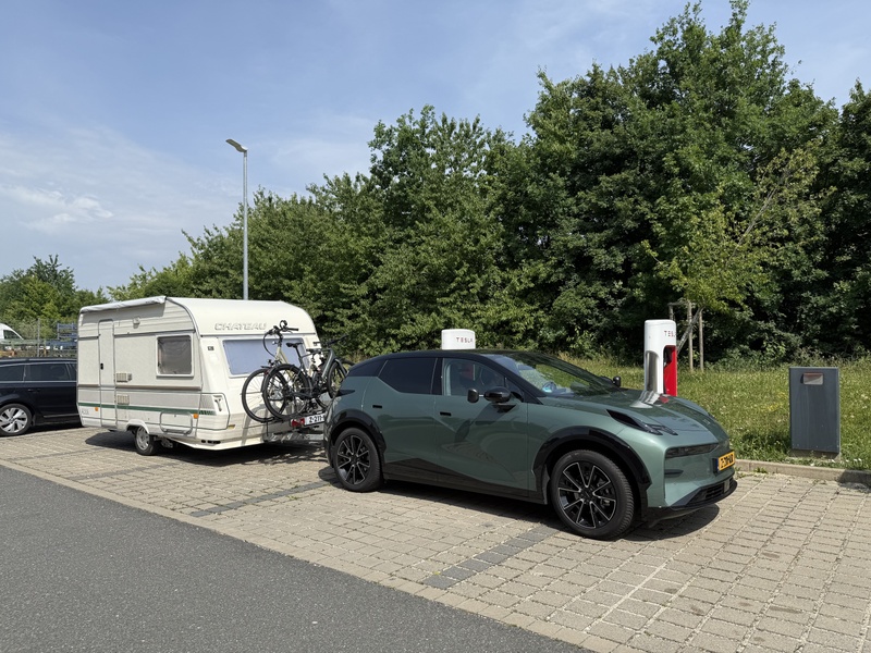 Afbeeldingslocatie: https://tweakers.net/i/X9w1wYsDDphdHNTZlXopEGeqzE0=/800x/filters:strip_icc():strip_exif()/f/image/w6vGUUlCgv51RTZBmlAaoWwE.jpg?f=fotoalbum_large