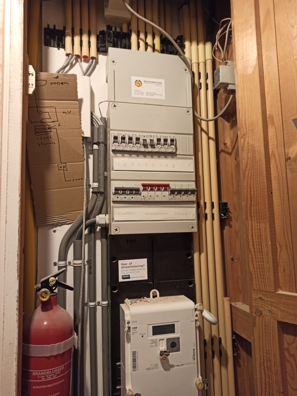 Afbeeldingslocatie: https://tweakers.net/i/XE082WG0xAIkji6L3HSXmd00kKk=/x800/filters:strip_icc():strip_exif()/f/image/g4O62S90wsAIkhPu6tbMJcDF.jpg?f=fotoalbum_large