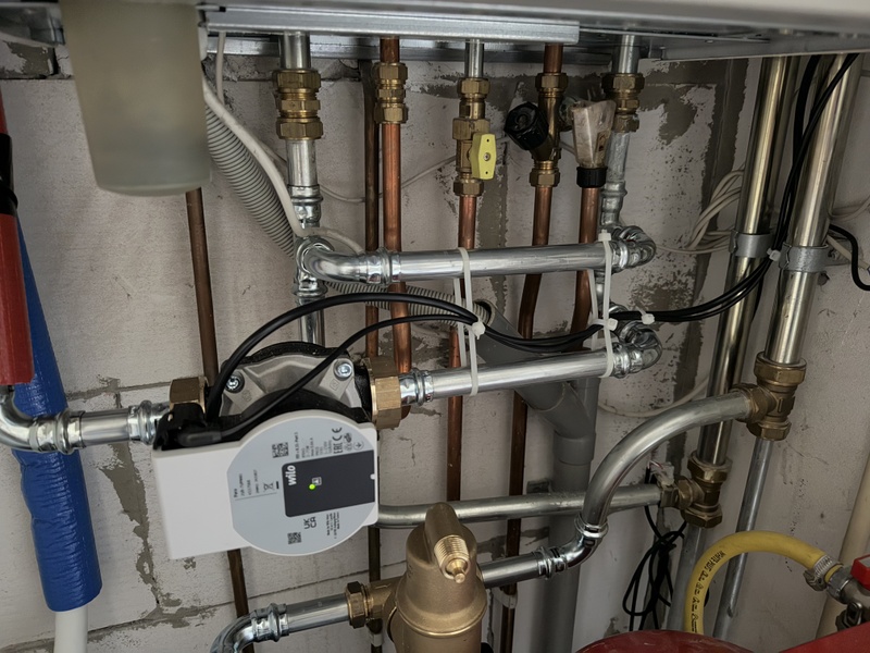 Afbeeldingslocatie: https://tweakers.net/i/XKyoj_3dqPucaOObFLc1CCviK6w=/800x/filters:strip_icc():strip_exif()/f/image/f50dPQ4X1zGEqbK4DDM74oDA.jpg?f=fotoalbum_large