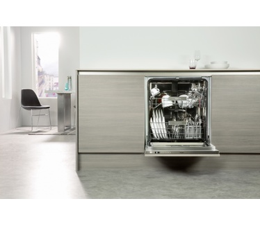 Whirlpool WIO 3T133 DEL