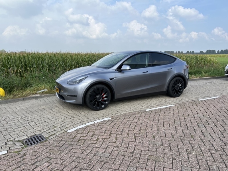 Afbeeldingslocatie: https://tweakers.net/i/XUknMUon14IJCVTUscW6KreBQWI=/800x/filters:strip_icc():strip_exif()/f/image/qfUgRtpuTjxCvYUj1TiIPSR9.jpg?f=fotoalbum_large