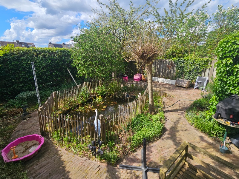 Afbeeldingslocatie: https://tweakers.net/i/XVeeYdEXMDC0Ec-gkCynPu-lCUU=/800x/filters:strip_icc():strip_exif()/f/image/fxBqDCdRfh1LYFwtEm05UwaA.jpg?f=fotoalbum_large
