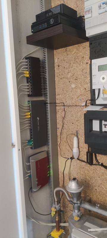 Afbeeldingslocatie: https://tweakers.net/i/XXLBXlV60ueP5wFMLOYTYd47YIM=/x800/filters:strip_icc():strip_exif()/f/image/3F4VIrR1bIhOz792lKu8ZW0D.jpg?f=fotoalbum_large