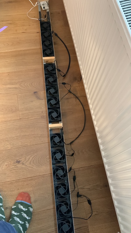 Afbeeldingslocatie: https://tweakers.net/i/XZz4y2_bvZmBB9oMS2I4Okmc_6M=/x800/filters:strip_icc():strip_exif()/f/image/7KJGm3jZIJx82T79RoIWdxQz.jpg?f=fotoalbum_large