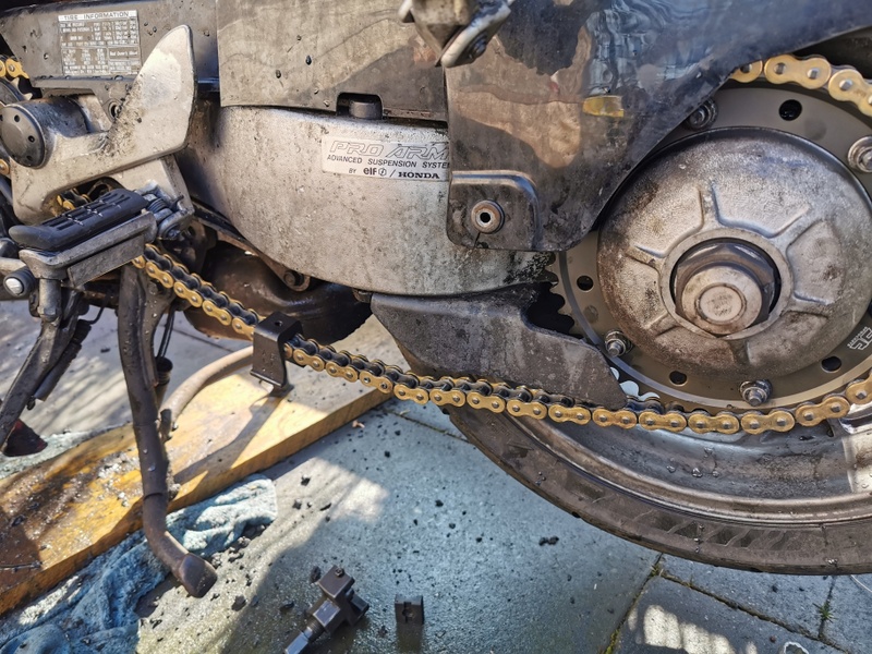 Afbeeldingslocatie: https://tweakers.net/i/X_bzm3WQXg5j0yp66MK5C-KOZoY=/800x/filters:strip_icc():strip_exif()/f/image/LIYHmjgEXctrheTGLfuUtqtQ.jpg?f=fotoalbum_large