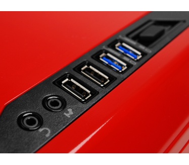 NZXT Crafted Series Phantom 410 Rood
