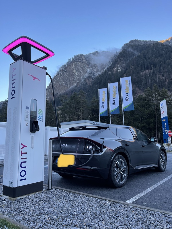 Afbeeldingslocatie: https://tweakers.net/i/Xc7EjstK3t_u4uHqZI_BhUzlGyI=/x800/filters:strip_icc():strip_exif()/f/image/eZauCtyl0GV0eVUT46fVAjtv.jpg?f=fotoalbum_large