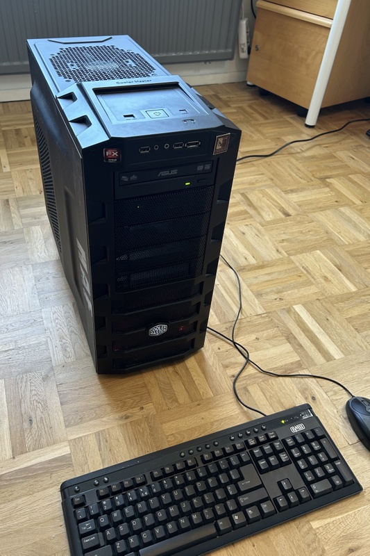 PC met 6 core AMD FX 6300, RX470 GPU, 32GB RAM, 512GB SSD 