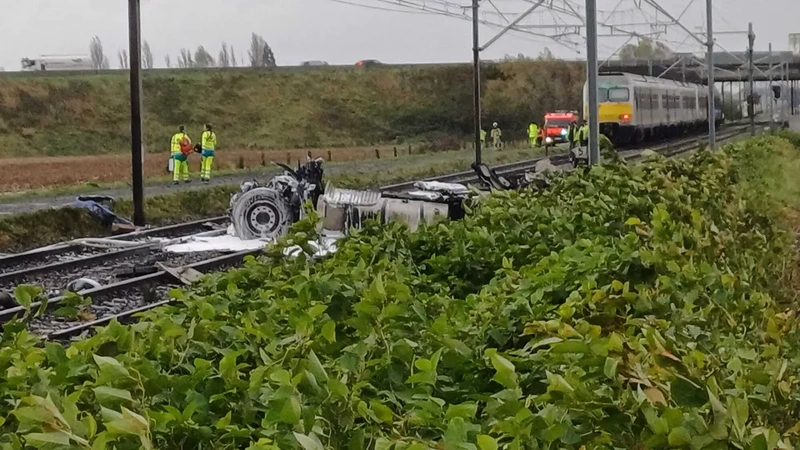 Afbeeldingslocatie: https://tweakers.net/i/XePlDWRlU3vu2e6MGhxIEUOgjEk=/800x/filters:strip_exif()/f/image/QaeZTJd8PpT4v97MF2VD6uow.webp?f=fotoalbum_large