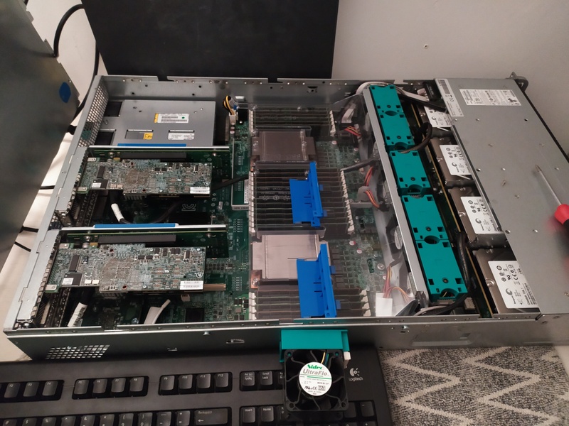 Afbeeldingslocatie: https://tweakers.net/i/Xk7A1E1rjedxCoU4NazhwgADq-M=/800x/filters:strip_icc():strip_exif()/f/image/dOwZRlsSHyvR4KpET2KYrEHG.jpg?f=fotoalbum_large