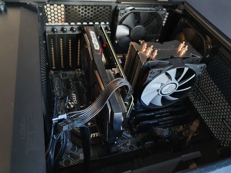 Afbeeldingslocatie: https://tweakers.net/i/XkPPCP0EwIrlRwme_WFjalGyPgA=/800x/filters:strip_icc():strip_exif()/f/image/ig7VP6vvLAGlwCSsIE7aUlM5.jpg?f=fotoalbum_large