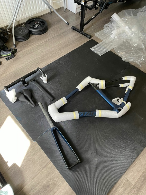 Afbeeldingslocatie: https://tweakers.net/i/XoDpbvmkz-b4XPcOurrS7RsXDyg=/x800/filters:strip_icc():strip_exif()/f/image/xzWdUtnUjtwNeTytH3JdHMch.jpg?f=fotoalbum_large