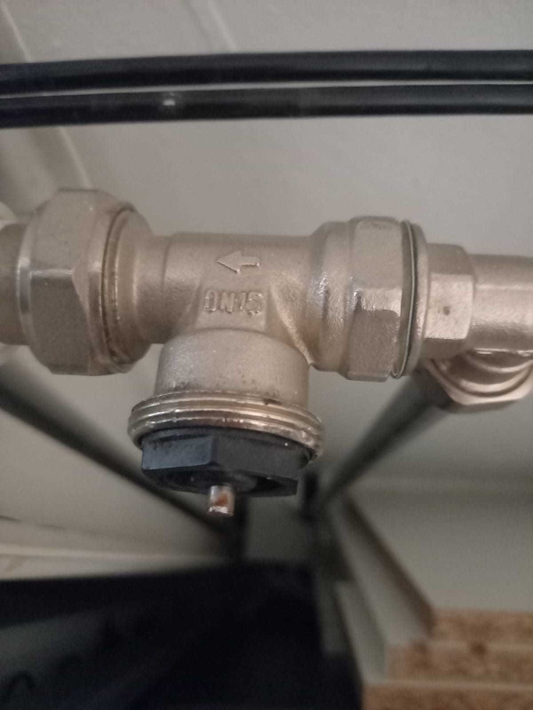 Afbeeldingslocatie: https://tweakers.net/i/Xs42kas3vM-10yjpA4wMKSA1Siw=/x800/filters:strip_icc():strip_exif()/f/image/cVvtxYZh0FGIC9afnAwmhpQB.jpg?f=fotoalbum_large