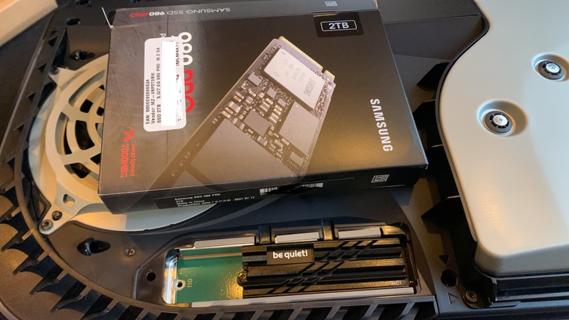 Afbeeldingslocatie: https://tweakers.net/i/Xs8AajqM8xzMUryXuCZFQYYy3nQ=/800x/filters:strip_icc():strip_exif()/f/image/jbBZUCNewftIYuMOQWdegr2R.jpg?f=fotoalbum_large