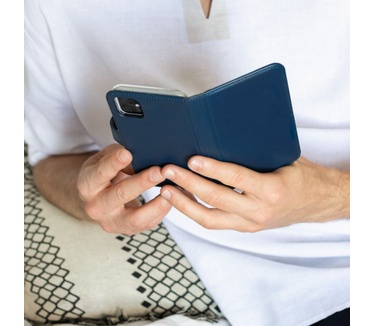 Selencia Echt Lederen Bookcase iPhone 12 Pro Max - Blauw