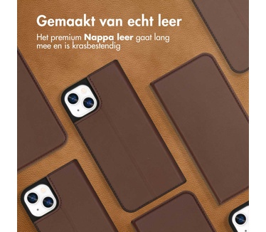Accezz Premium Leather Slim Bookcase iPhone 13 - Bruin