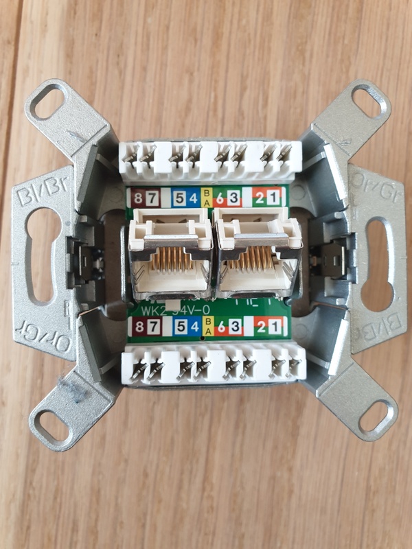 Afbeeldingslocatie: https://tweakers.net/i/Y02YtAUazV9KaEoVfAxnsWBgaSE=/x800/filters:strip_icc():strip_exif()/f/image/iiDuIenumIngCxUZByVS9C7y.jpg?f=fotoalbum_large